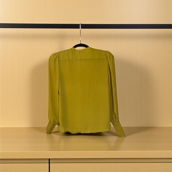 Nanette Lepore Lime Green Blouse XS – Gathered Shoulders, Lightweight & Chic - Picture 2 of 6
